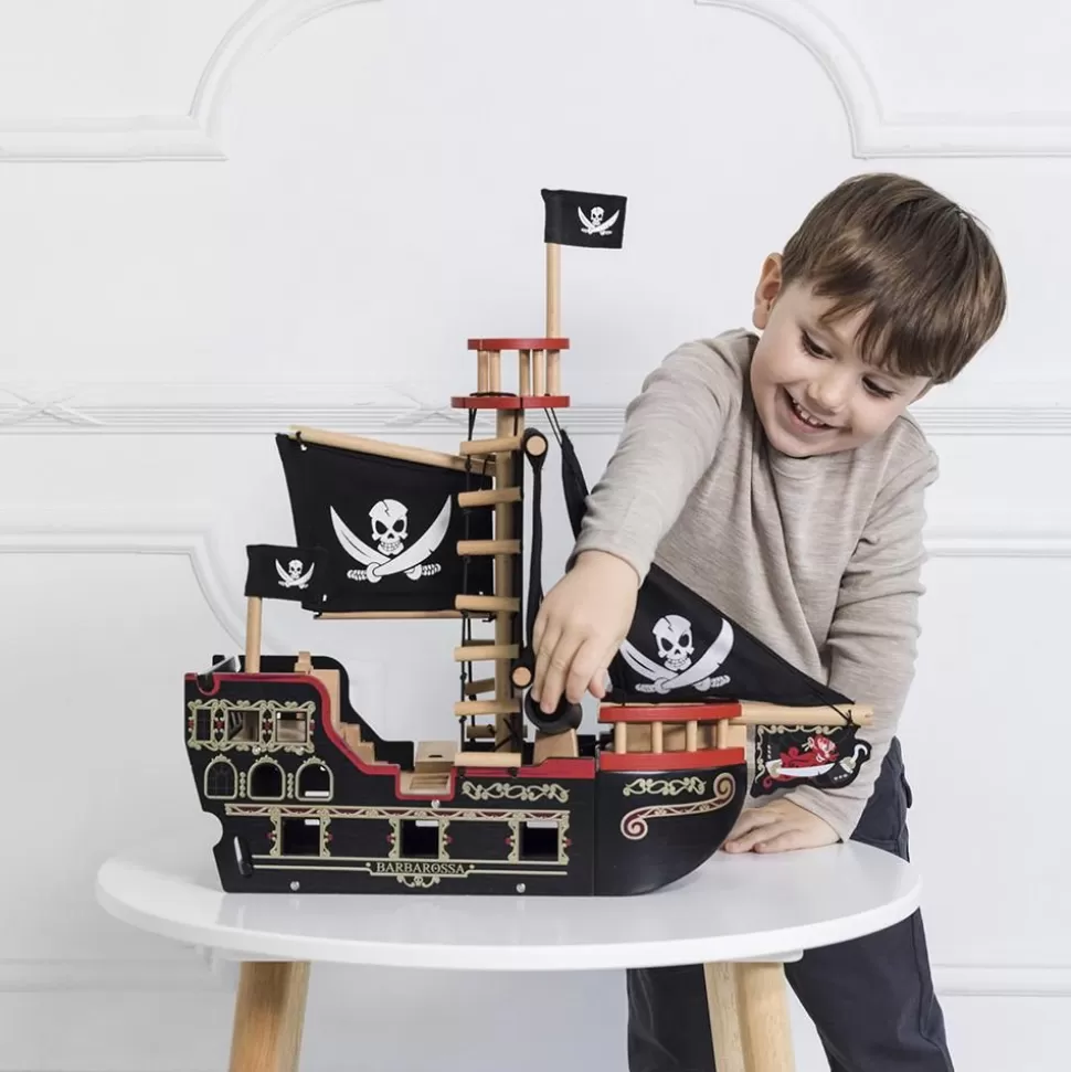 Le Toy Van Dukkehus & Legesæt<Barbarossa Piratskib