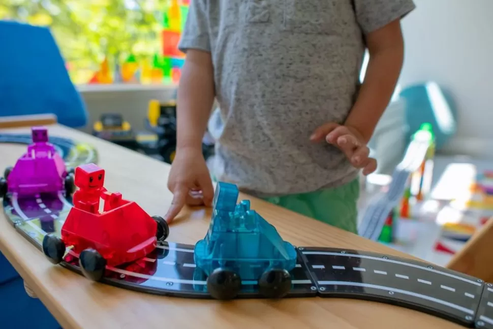 Magna-Tiles Magnetlegetøj & Magnetbyggesæt< | Dashers, 6 Dele